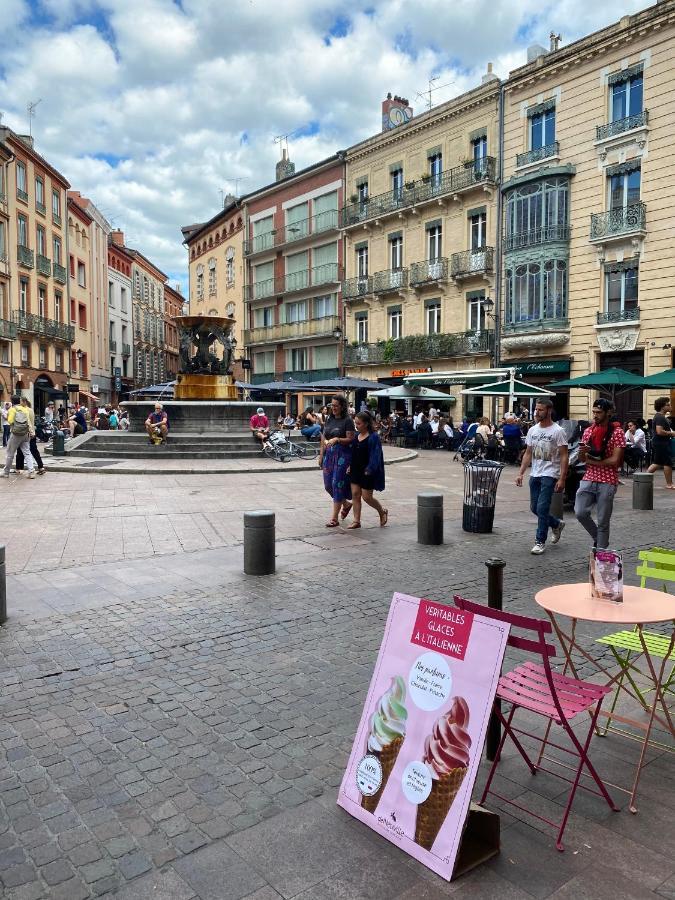トゥールーズMeuble Tourisme Carmes 2 Etoiles, Entree Autonome,Wifi, Climatise, Petit Parking Priveアパートメント エクステリア 写真